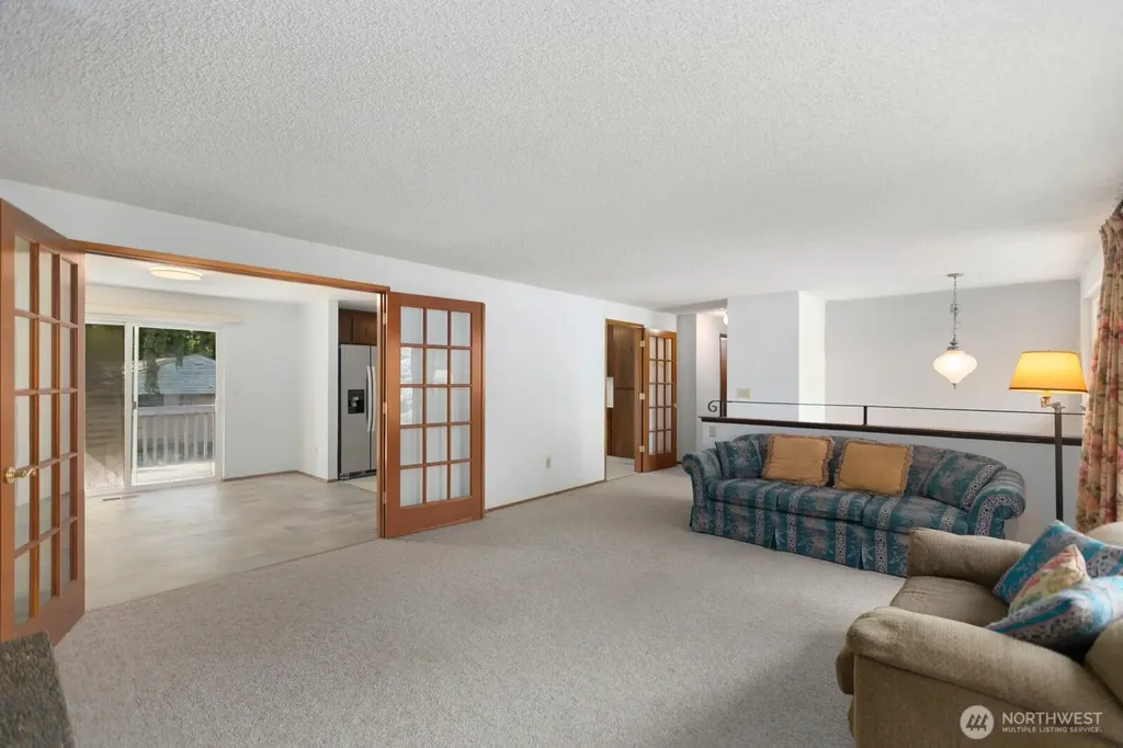 21627 9th Place W Bothell WA 98021