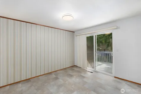 21627 9th Place W Bothell WA 98021