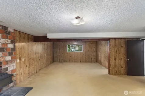 21627 9th Place W Bothell WA 98021