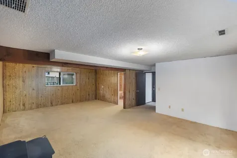 21627 9th Place W Bothell WA 98021