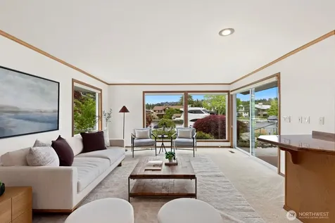 87 Cascade Key Bellevue WA 98006