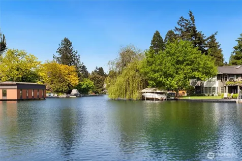 87 Cascade Key Bellevue WA 98006