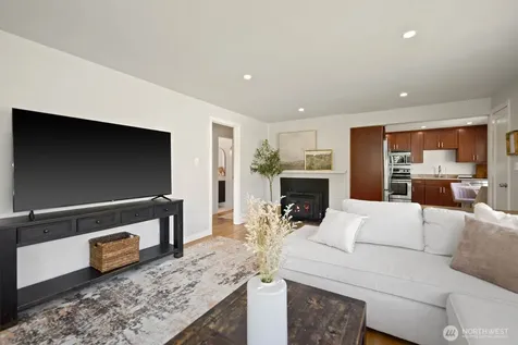 7904 39th Avenue SW Seattle WA 98136