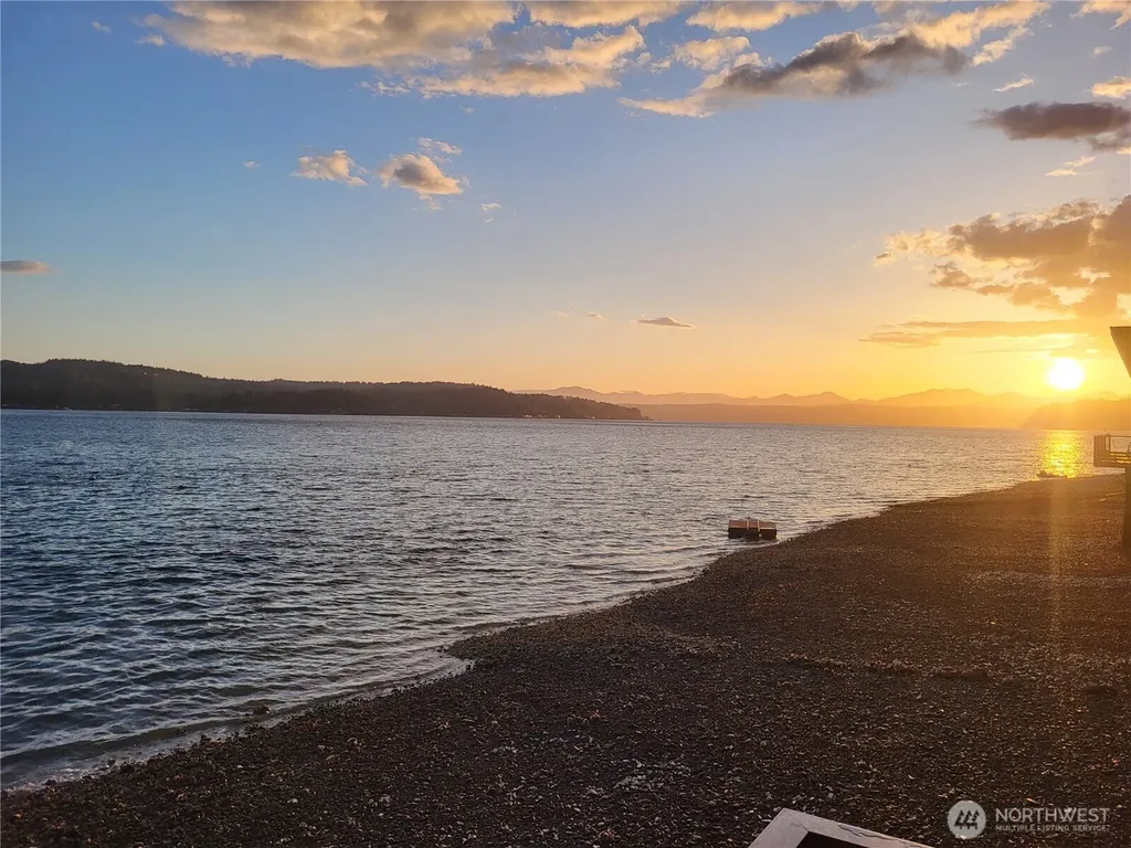 13300 NE North Shore Road Belfair WA 98528