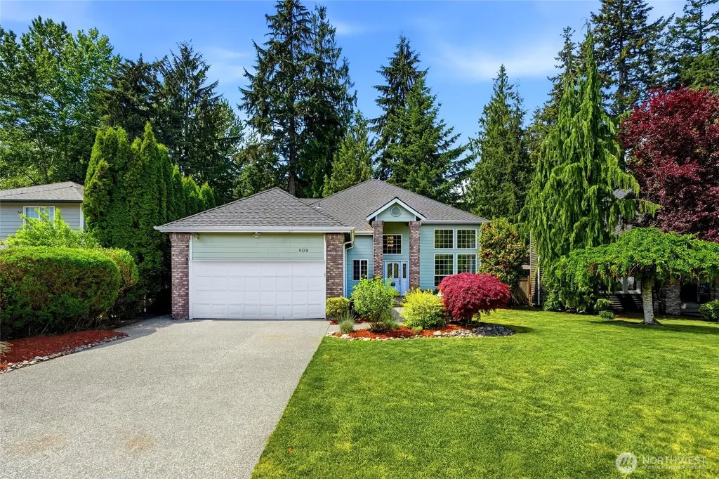609 108th Place SE Everett WA 98208
