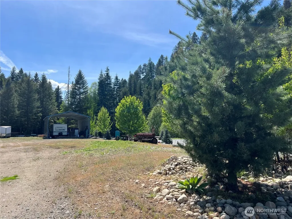 2843 Deep Lake South Shore Road Colville WA 99114