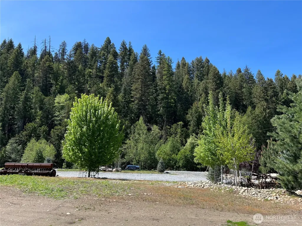 2843 Deep Lake South Shore Road Colville WA 99114
