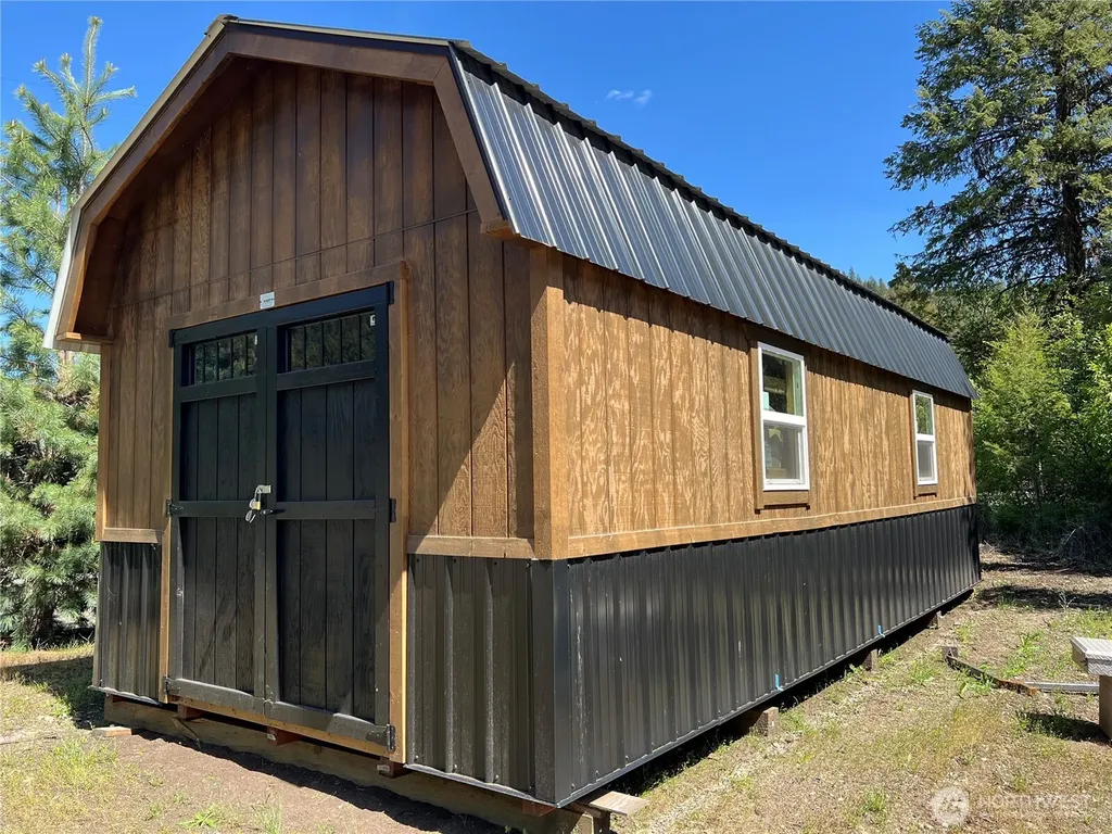 2843 Deep Lake South Shore Road Colville WA 99114
