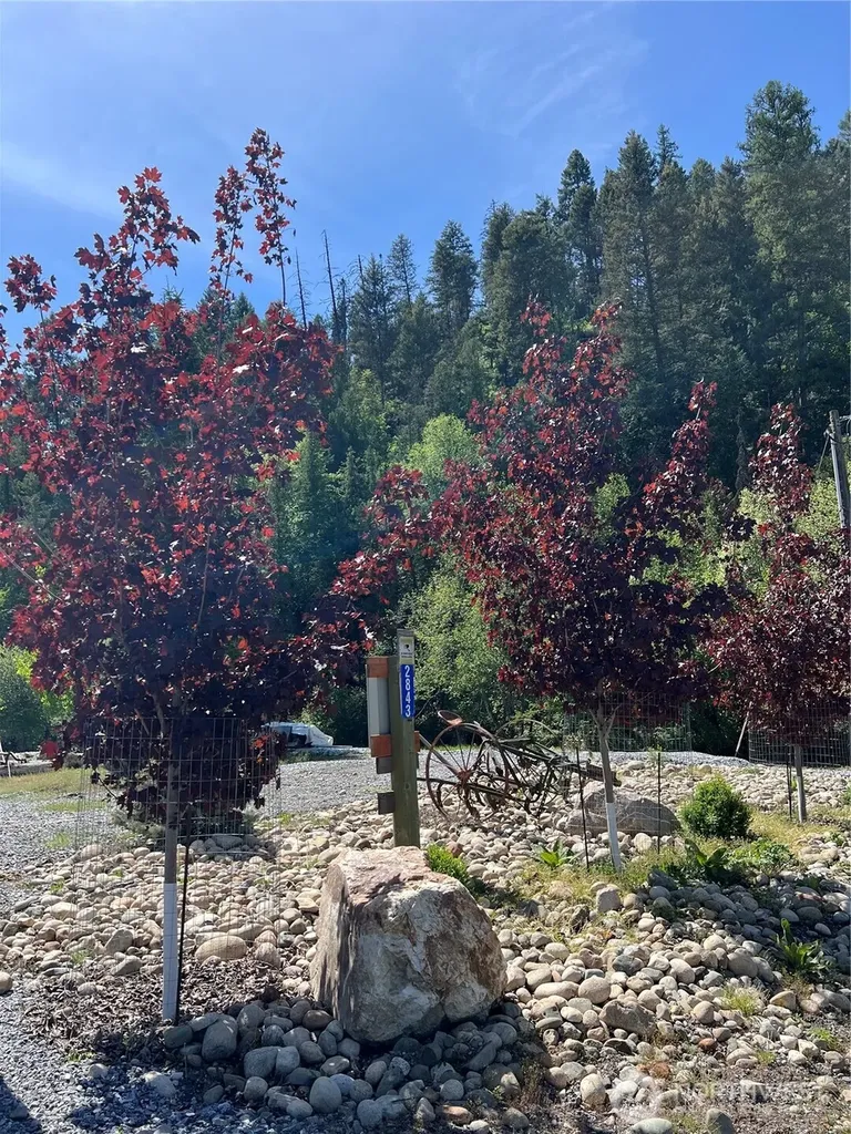 2843 Deep Lake South Shore Road Colville WA 99114