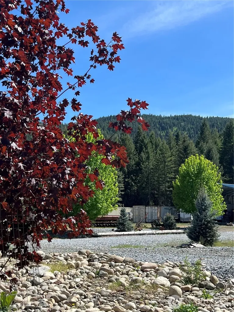 2843 Deep Lake South Shore Road Colville WA 99114