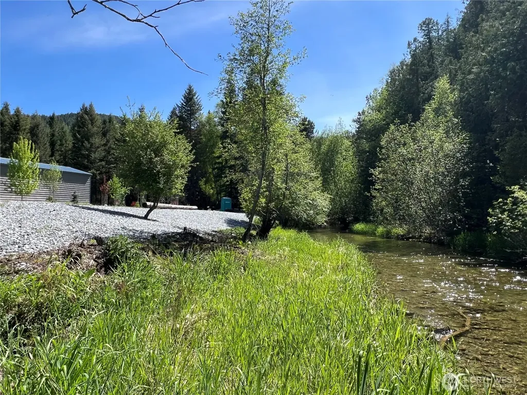 2843 Deep Lake South Shore Road Colville WA 99114