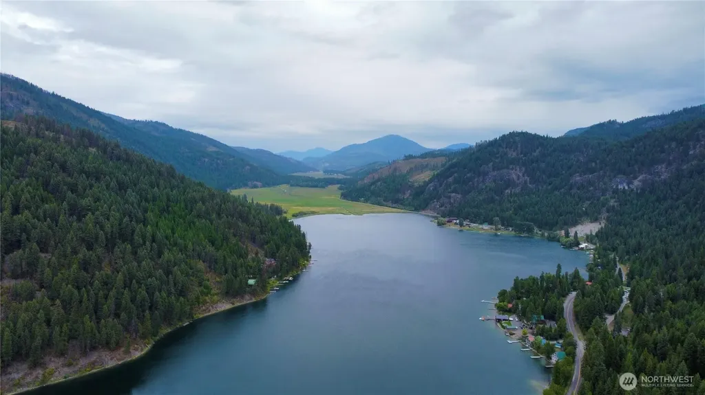 2843 Deep Lake South Shore Road Colville WA 99114