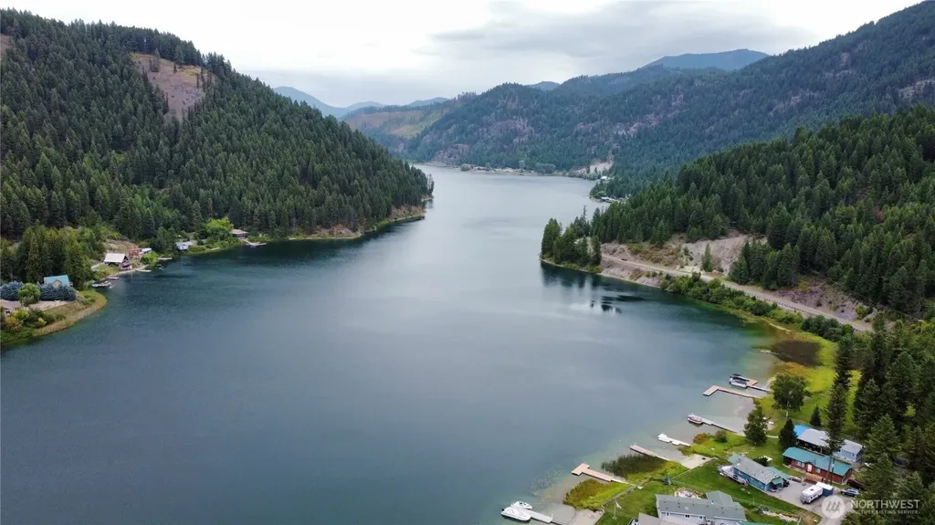 2843 Deep Lake South Shore Road Colville WA 99114