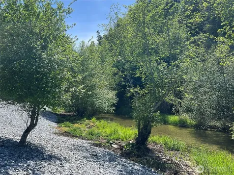 2843 Deep Lake South Shore Road Colville WA 99114