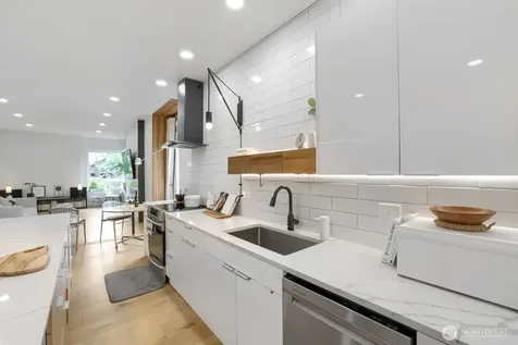 1608 N 50th Street Seattle WA 98103