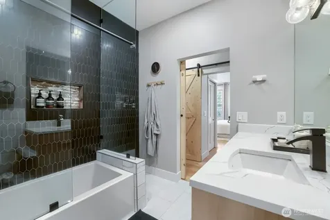 1608 N 50th Street Seattle WA 98103