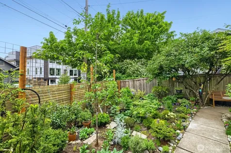 1608 N 50th Street Seattle WA 98103