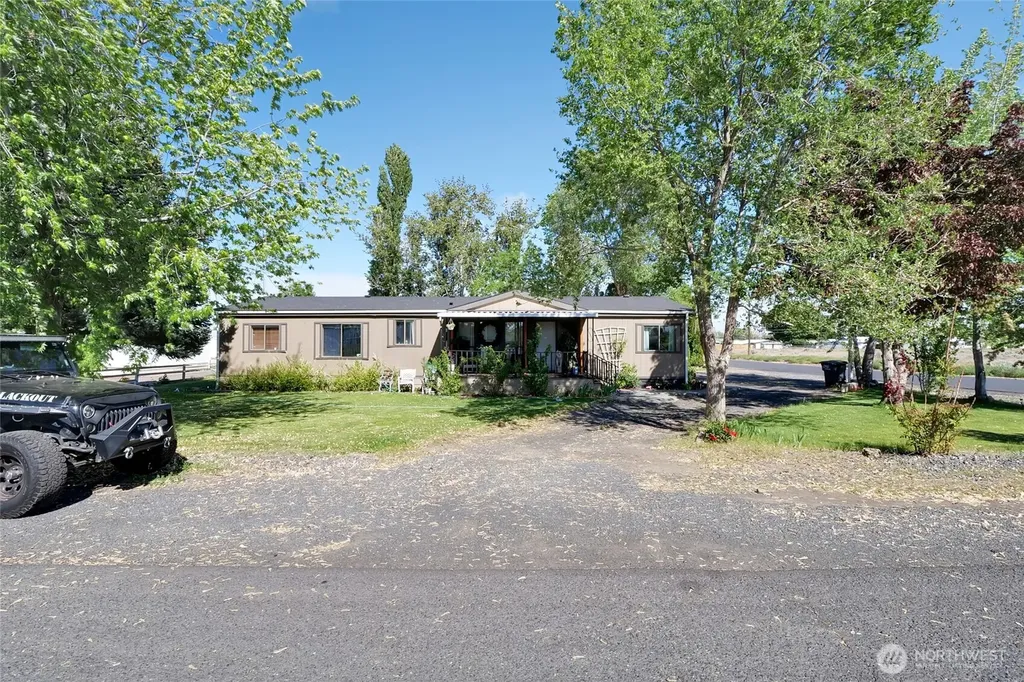 4379 Jackie Drive NE Moses Lake WA 98837