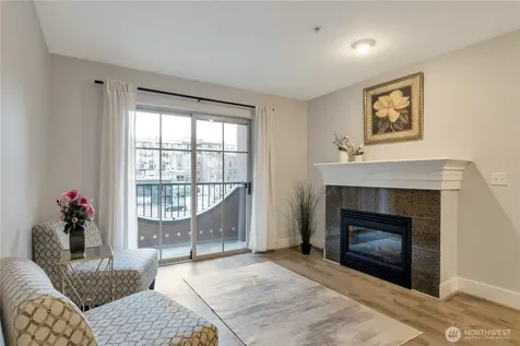 123 Queen Anne N Seattle WA 98109