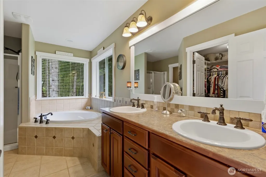 14910 41st Street SW Lakebay WA 98349