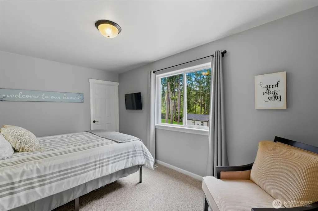 14910 41st Street SW Lakebay WA 98349