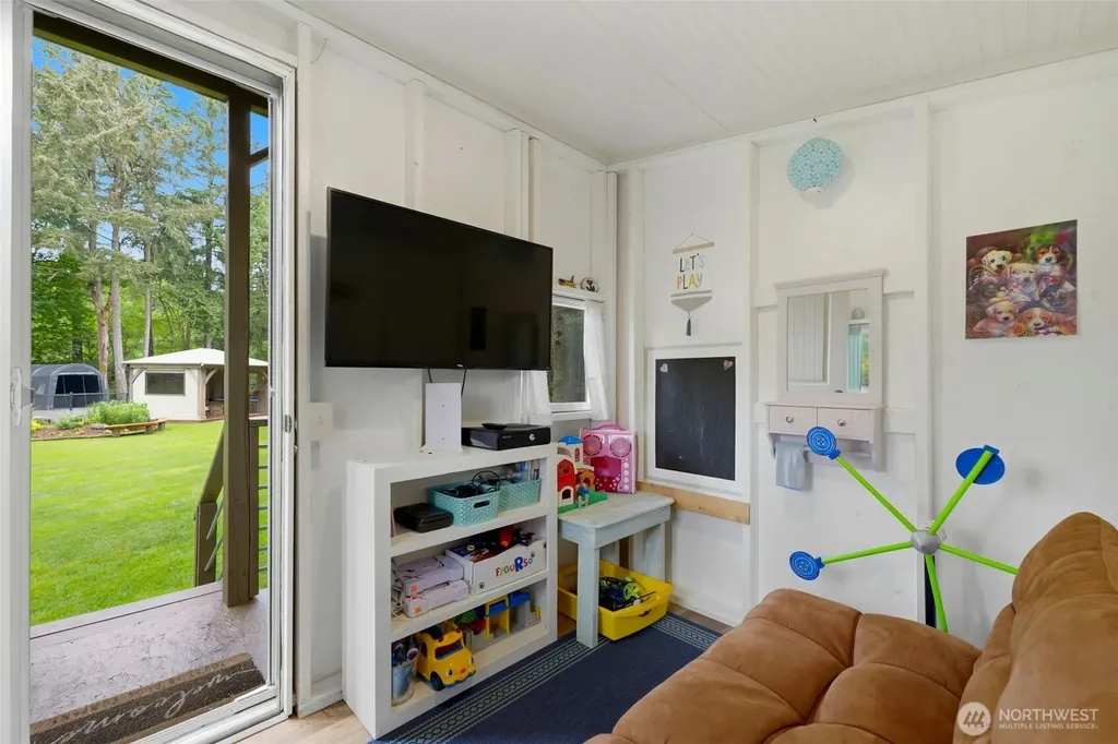 14910 41st Street SW Lakebay WA 98349
