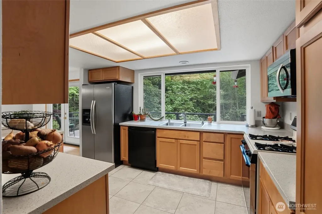 3858 Quiet Drive NW Bremerton WA 98312
