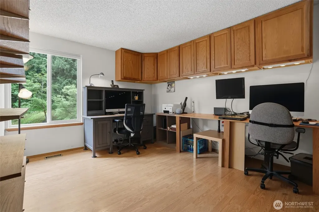 3858 Quiet Drive NW Bremerton WA 98312