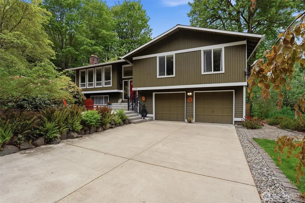 3858 Quiet Drive NW Bremerton WA 98312