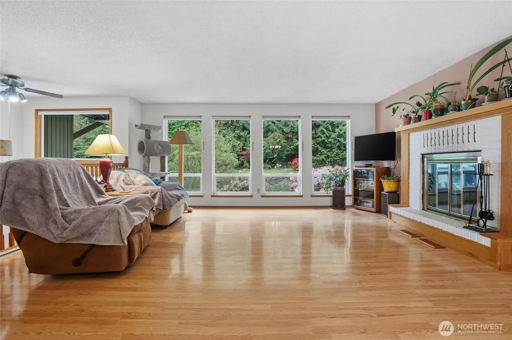 3858 Quiet Drive NW Bremerton WA 98312