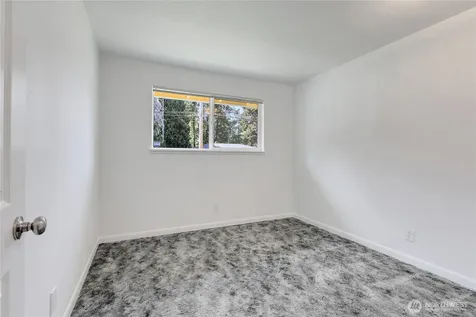 32226 39th Avenue S Federal Way WA 98001