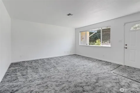 32226 39th Avenue S Federal Way WA 98001