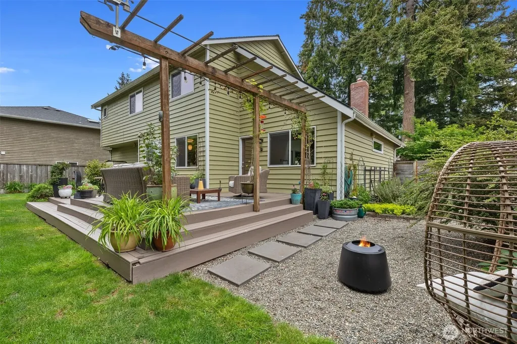20111 Dayton Avenue N Shoreline WA 98133