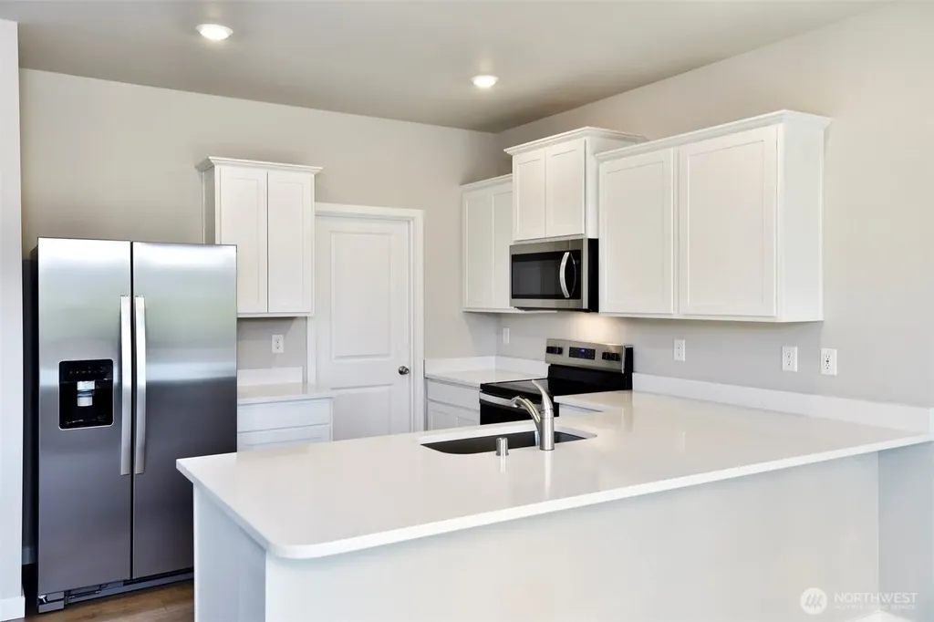 9752 Brown Street SE Yelm WA 98597