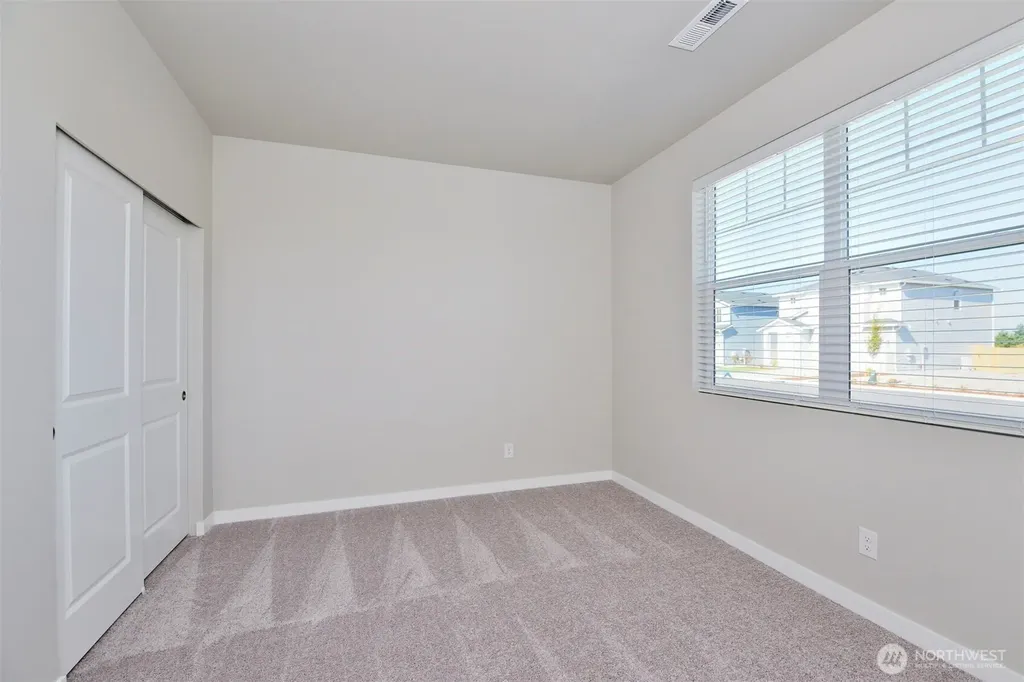 9752 Brown Street SE Yelm WA 98597