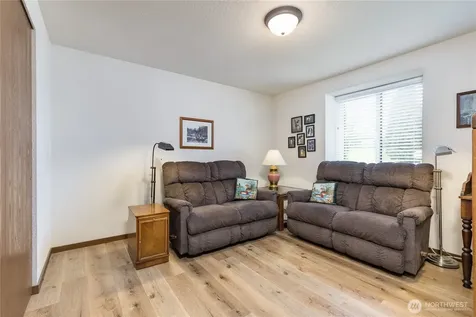 6101 N 37th Street Tacoma WA 98407