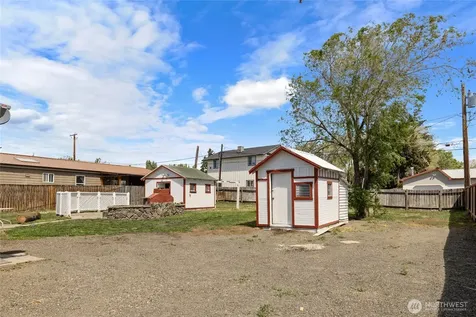 208 N Spokane Street Kittitas WA 98934