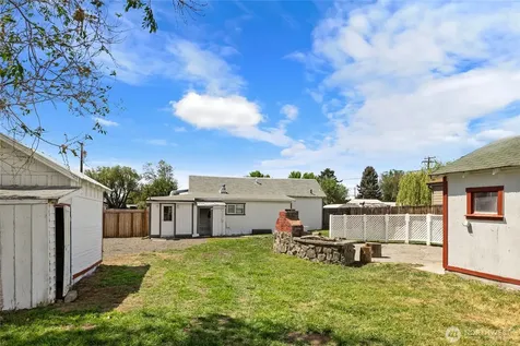 208 N Spokane Street Kittitas WA 98934