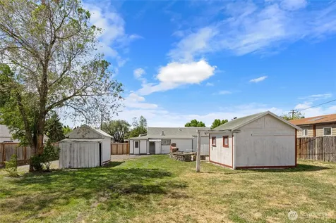 208 N Spokane Street Kittitas WA 98934