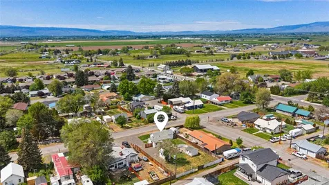 208 N Spokane Street Kittitas WA 98934
