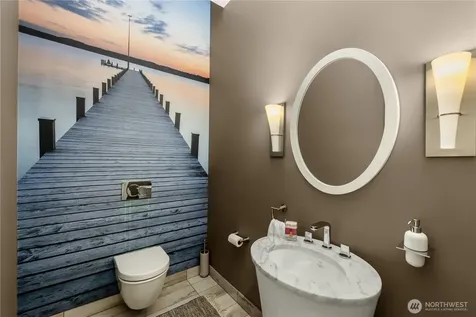 7002 93rd Avenue SE Mercer Island WA 98040