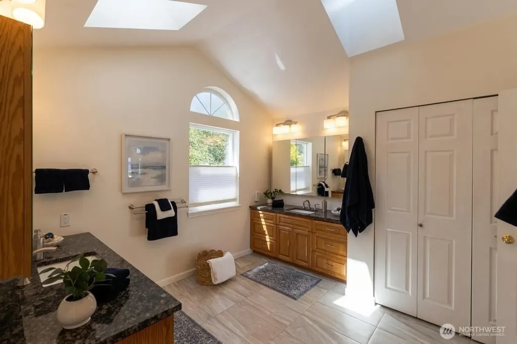 7610 NE Bruce Lane Hansville WA 98340