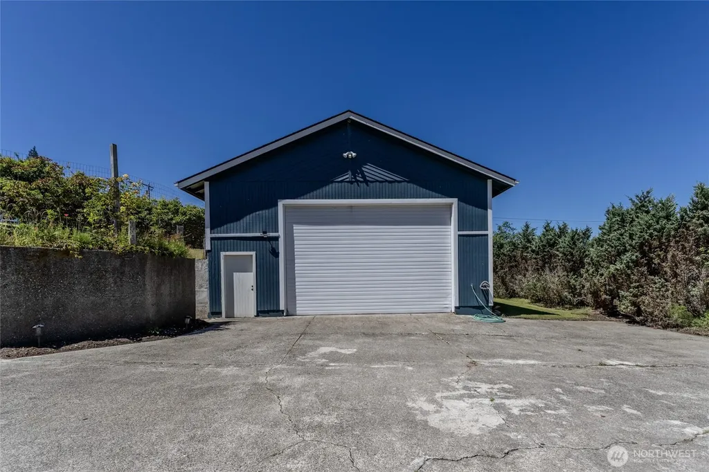 7610 NE Bruce Lane Hansville WA 98340