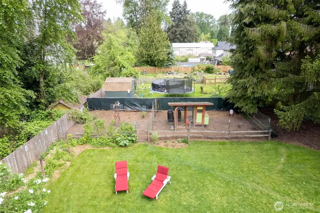 9726 F Street E Tacoma WA 98445