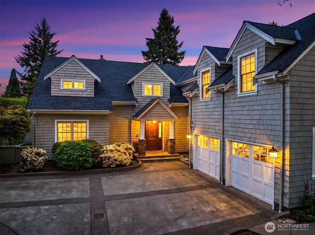 10910 NE 18th Place Bellevue WA 98004