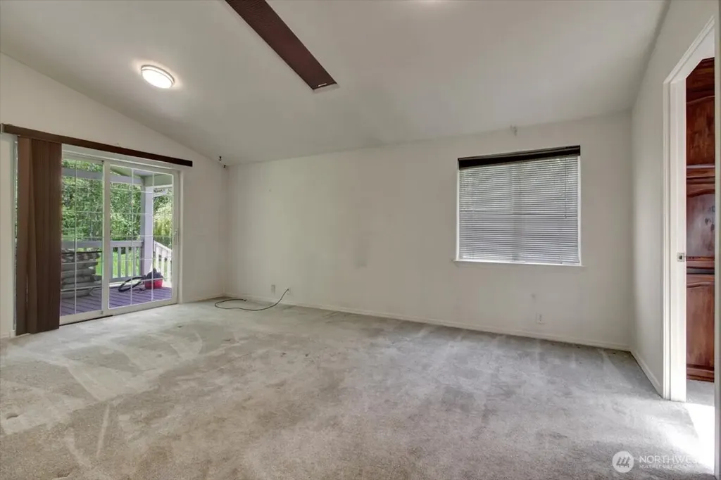 21103 252nd Street NE Arlington WA 98223