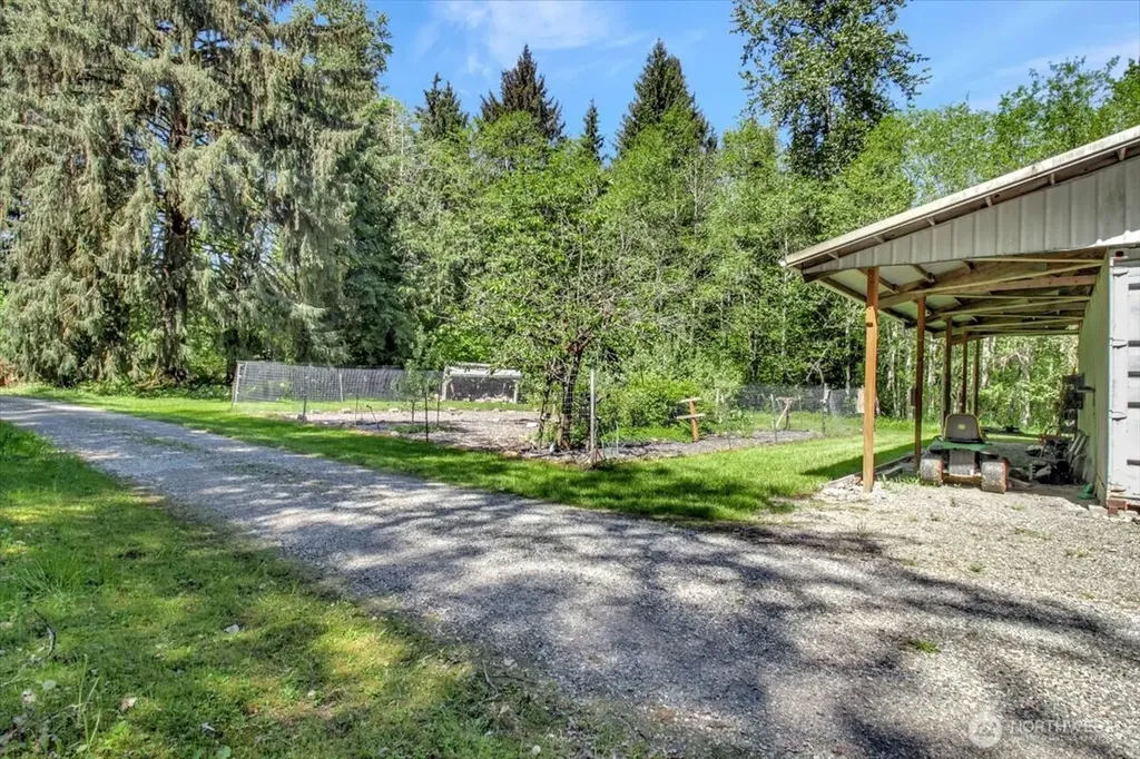 21103 252nd Street NE Arlington WA 98223