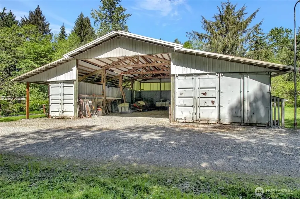 21103 252nd Street NE Arlington WA 98223
