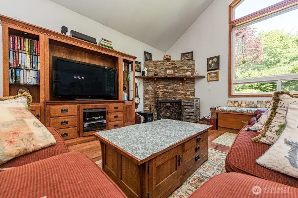 397 Monterra Drive Port Angeles WA 98362