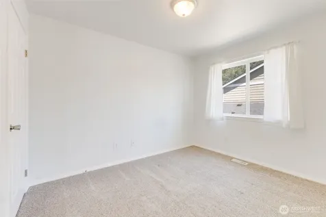18830 88th Avenue E Puyallup WA 98375
